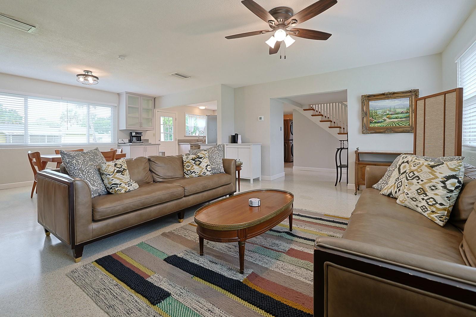 Image 3 of 28 For 1238 Suwanee Road