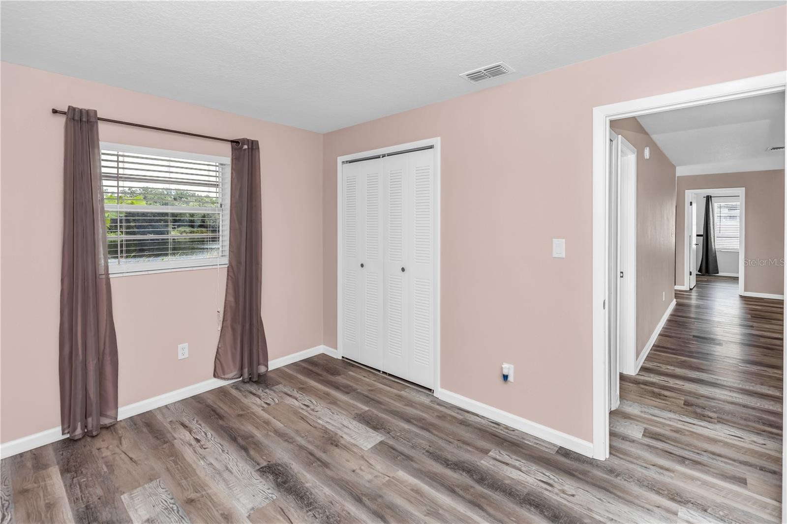 Image 18 of 27 For 1248 Russell Drive