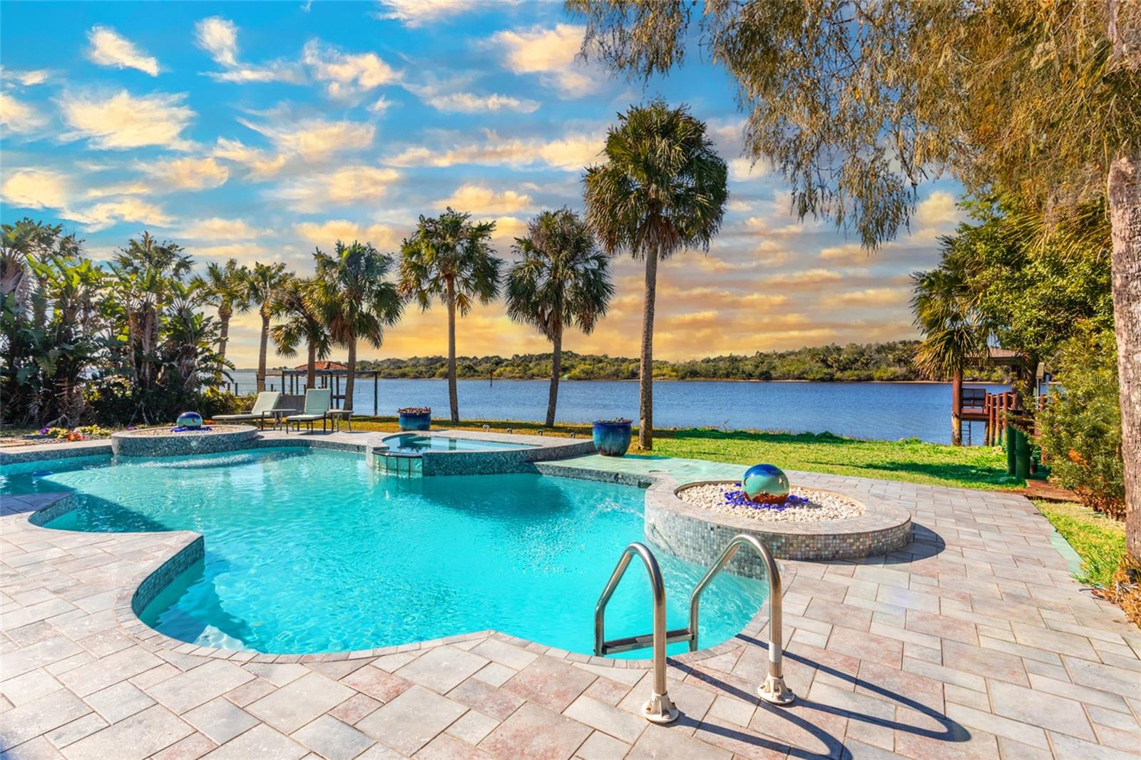 Details for 3548 John Anderson Dr, ORMOND BEACH, FL 32176