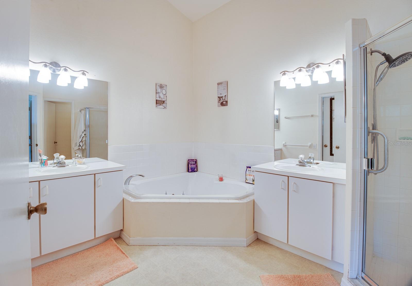 Image 15 of 35 For 6126 Sunnyvale Drive Ge