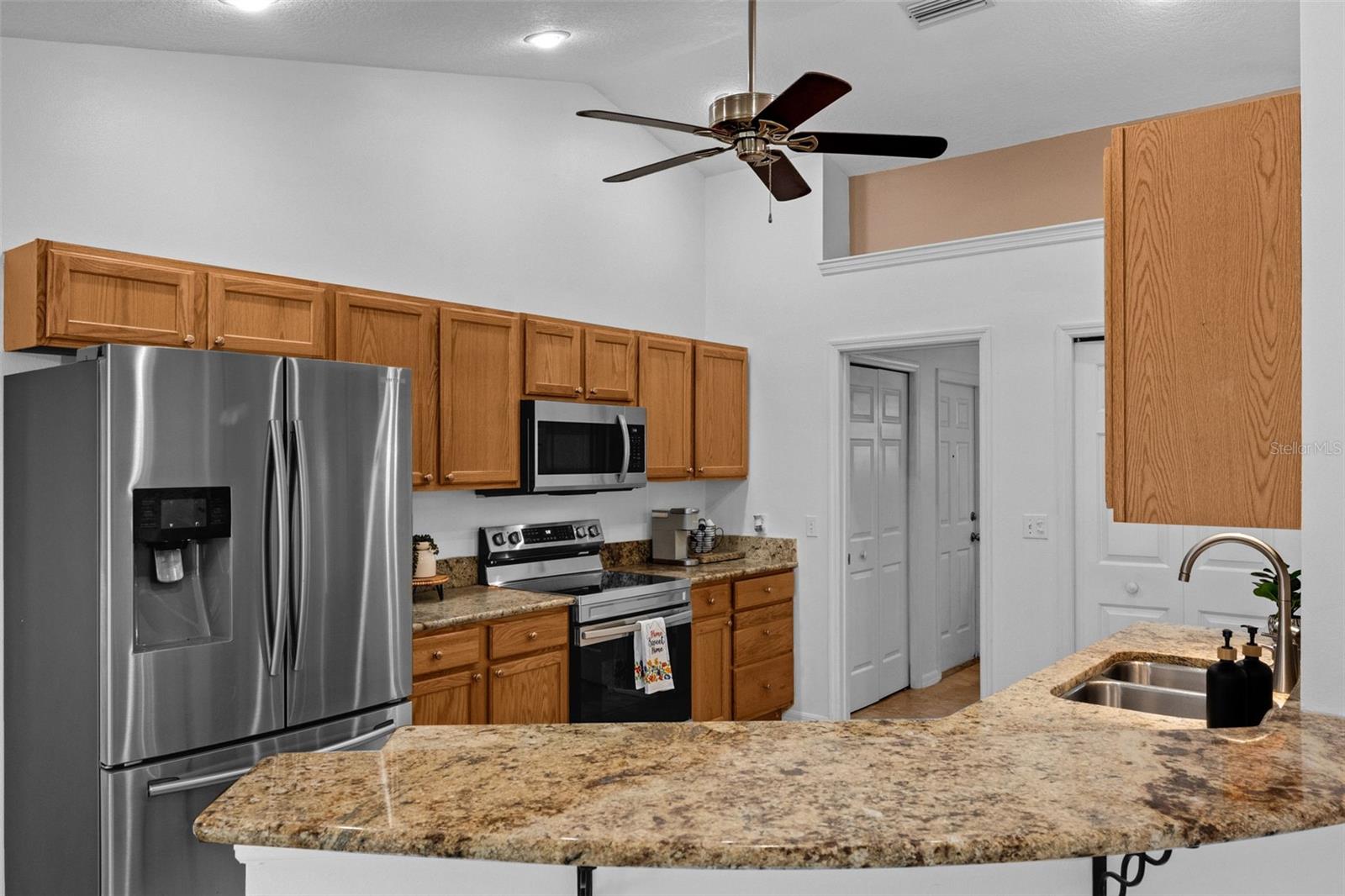 Image 12 of 44 For 10708 Lake Hill Drive