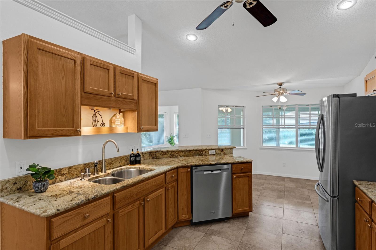 Image 14 of 44 For 10708 Lake Hill Drive