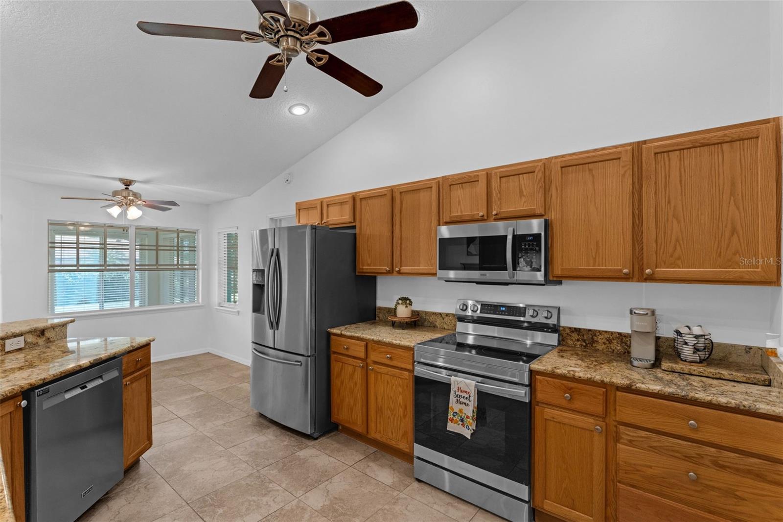 Image 15 of 44 For 10708 Lake Hill Drive
