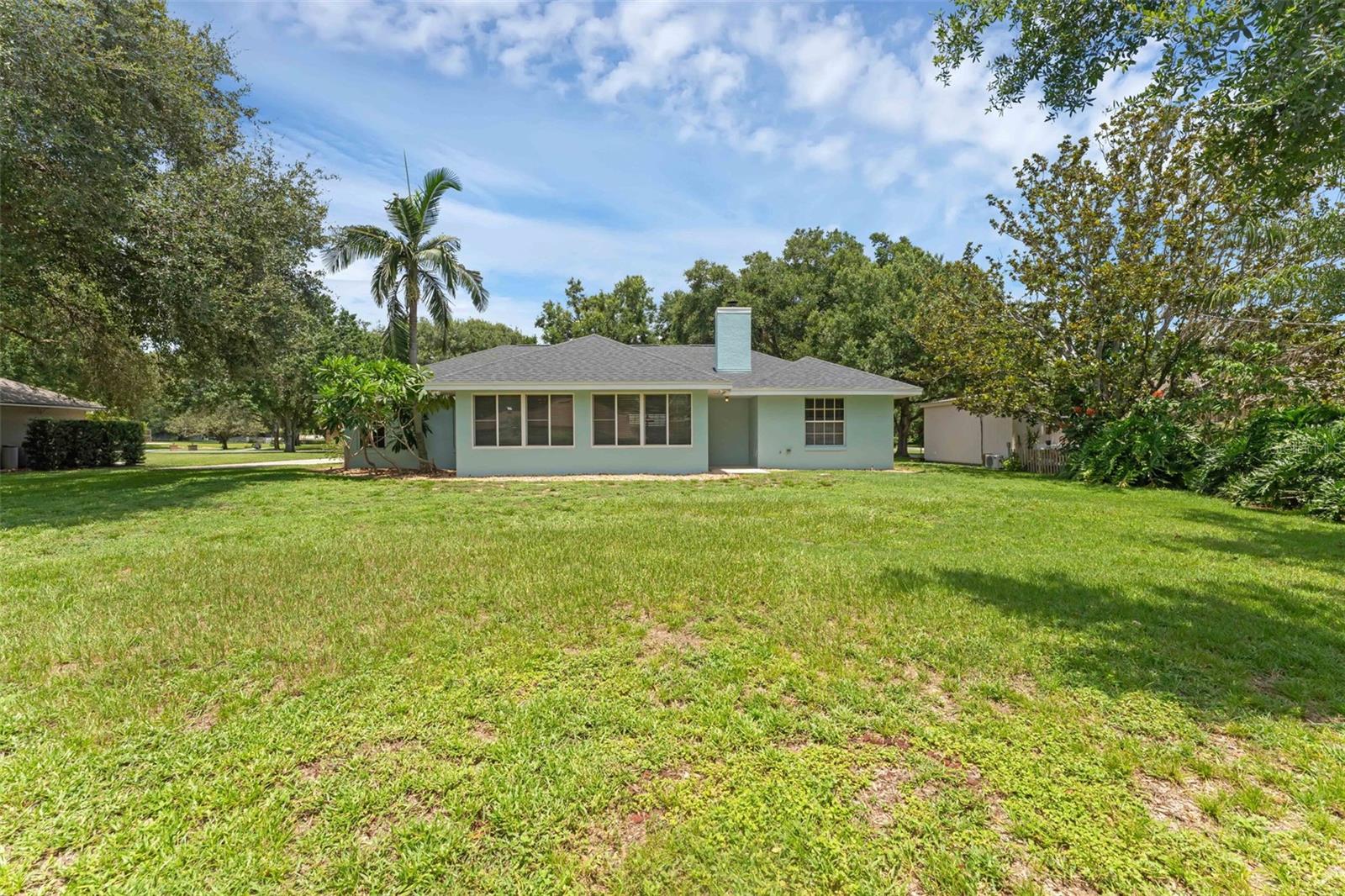 Image 32 of 44 For 10708 Lake Hill Drive