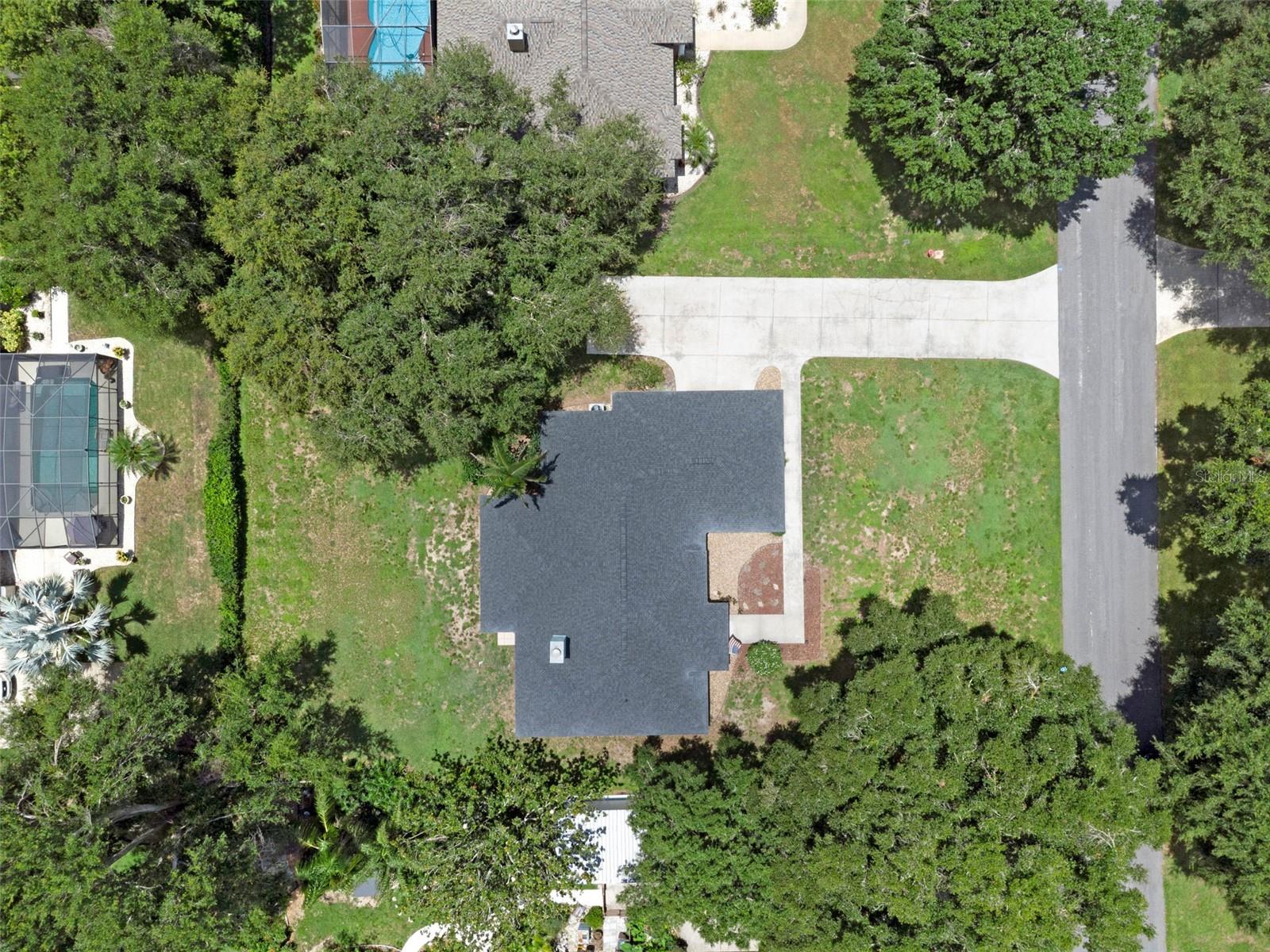 Image 34 of 44 For 10708 Lake Hill Drive