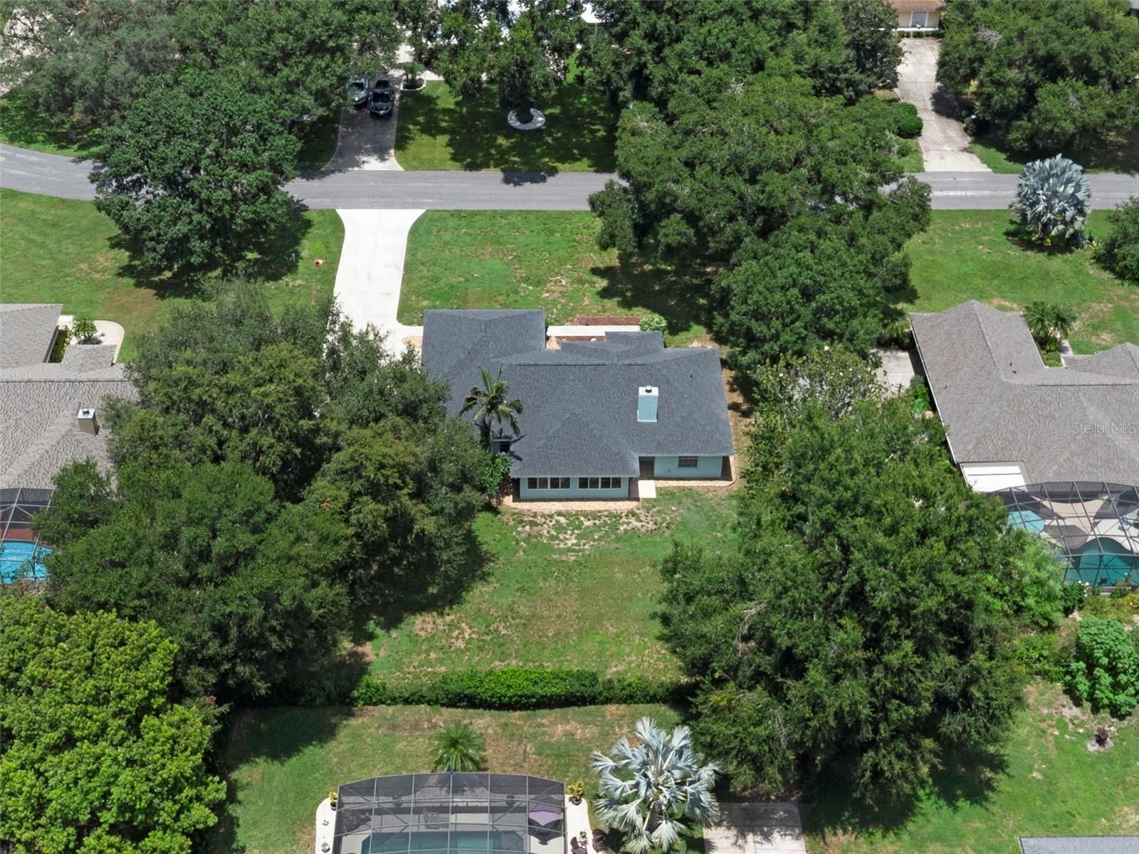 Image 36 of 44 For 10708 Lake Hill Drive