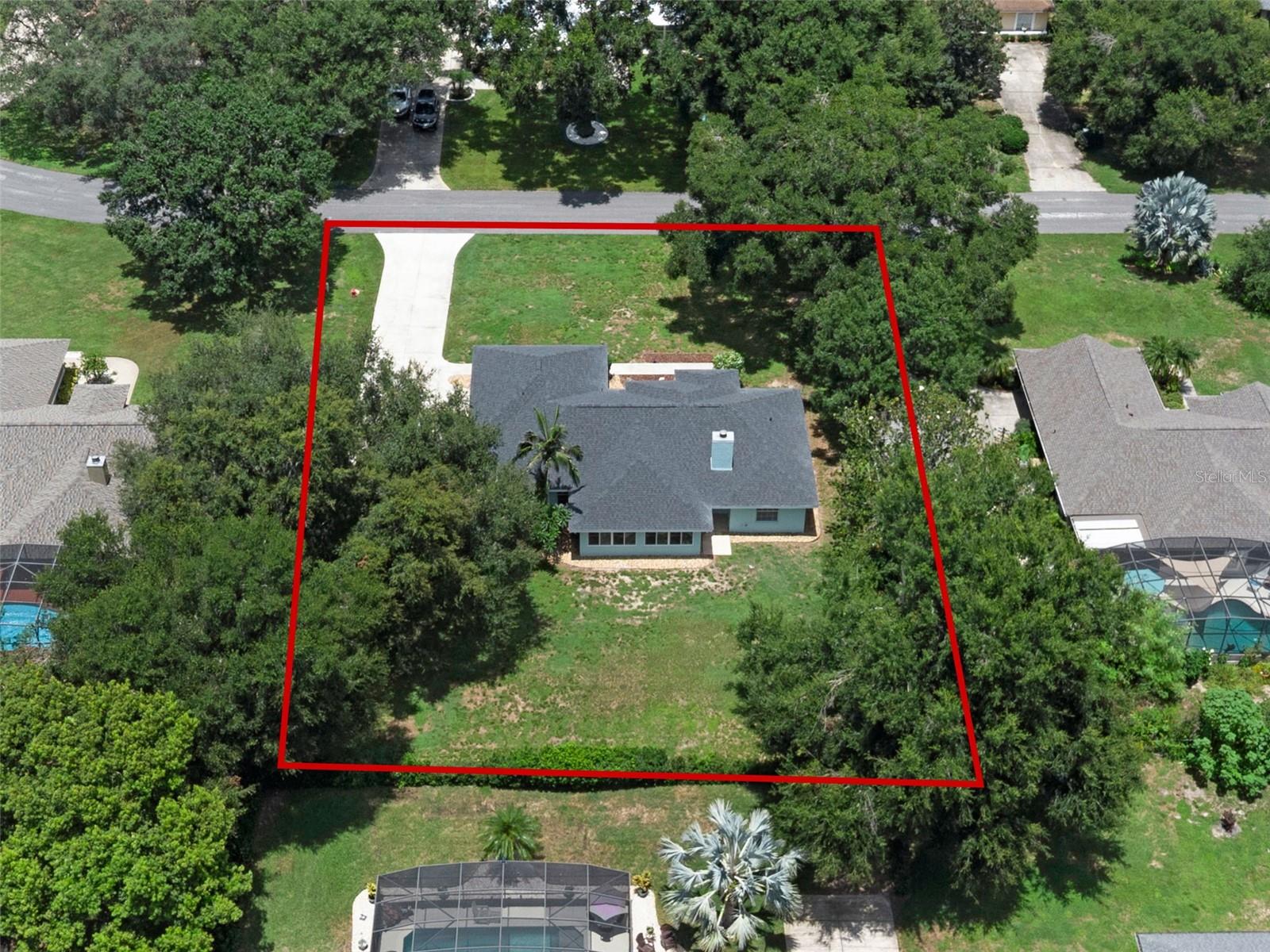 Image 37 of 44 For 10708 Lake Hill Drive