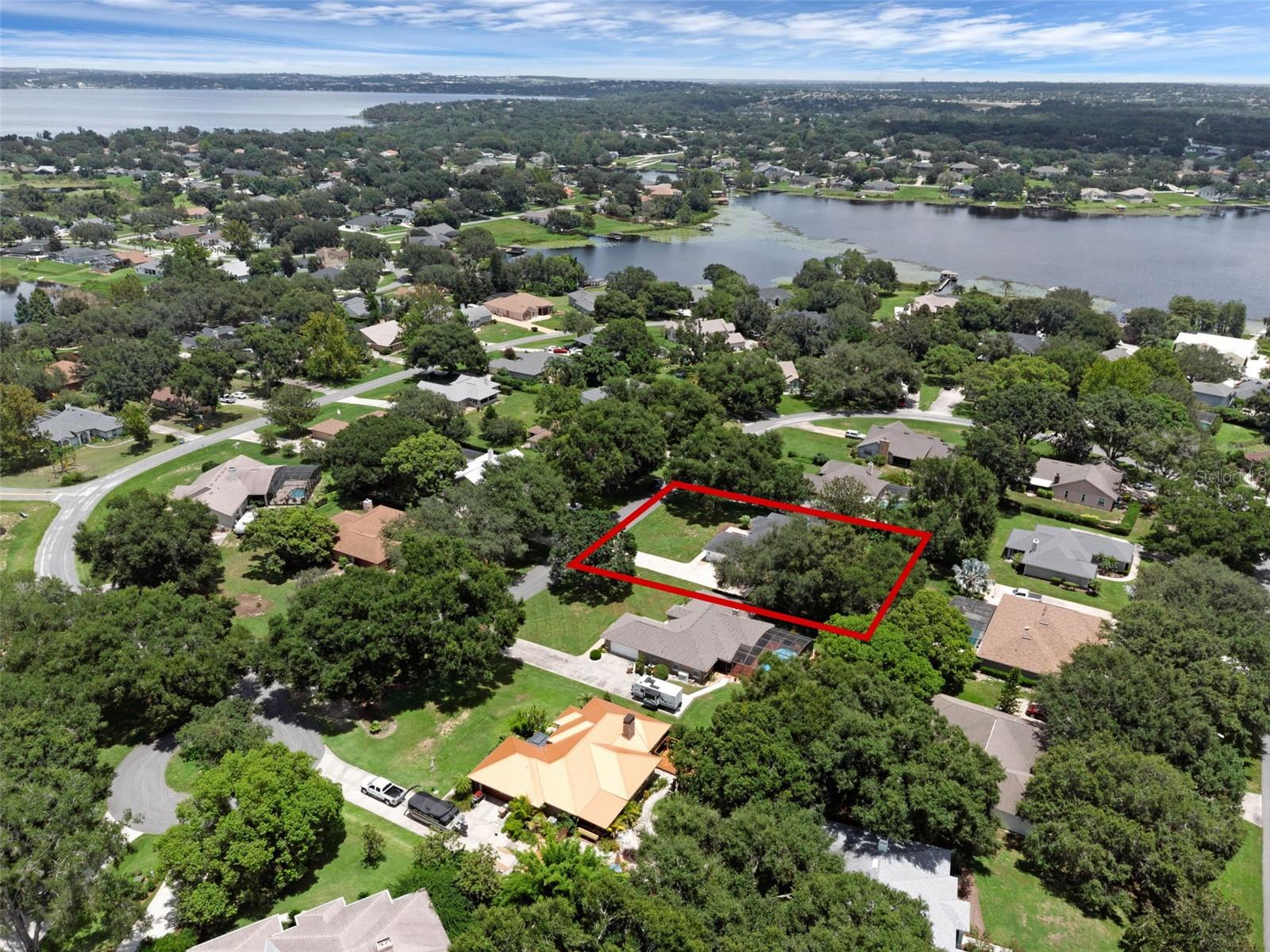 Image 38 of 44 For 10708 Lake Hill Drive