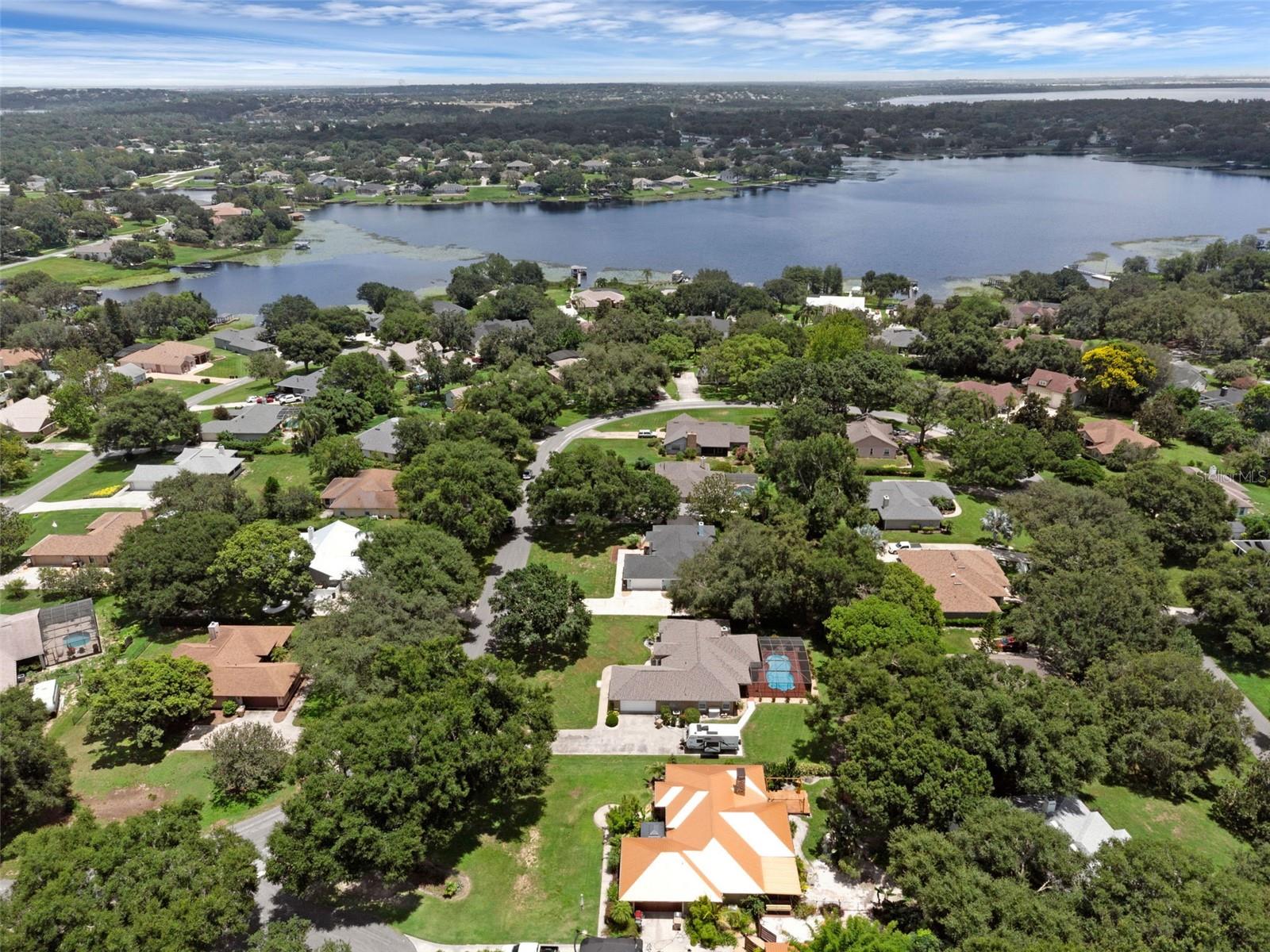 Image 39 of 44 For 10708 Lake Hill Drive