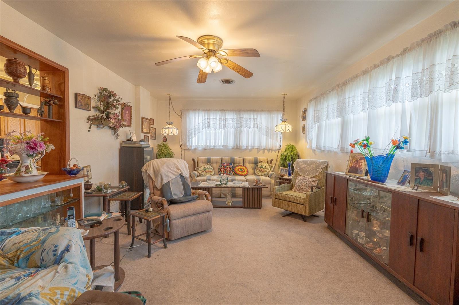 Image 10 of 12 For 417 Manhattan Avenue