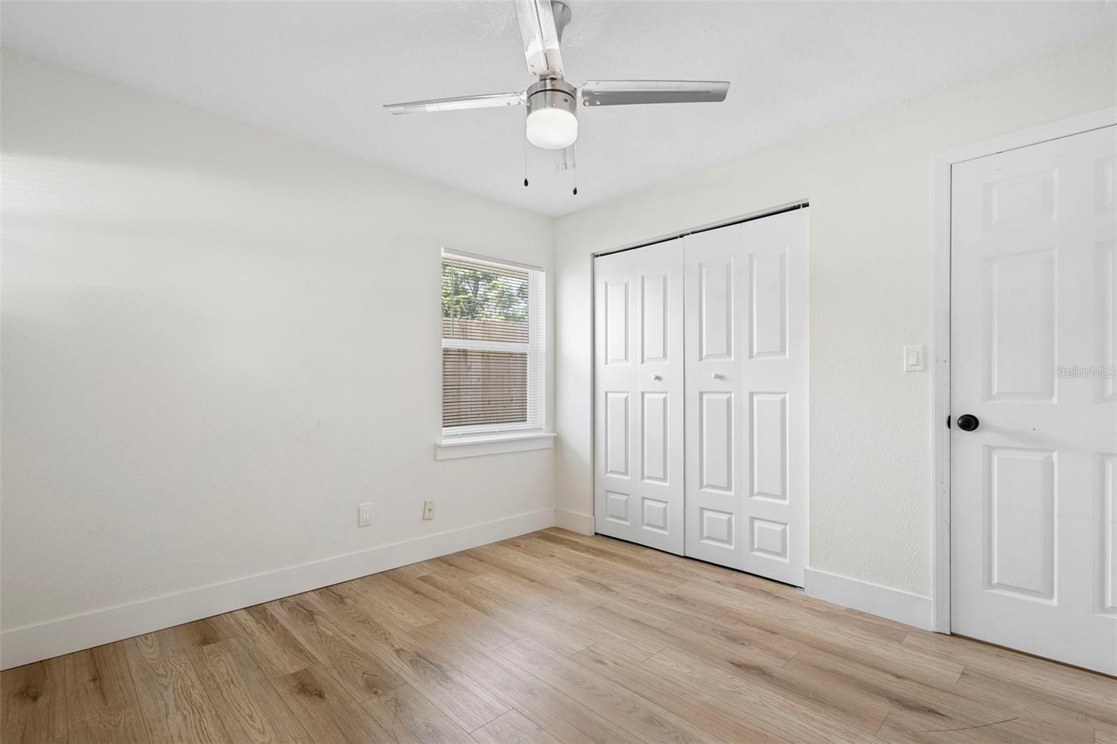 Image 22 of 40 For 5312 Newhall Avenue