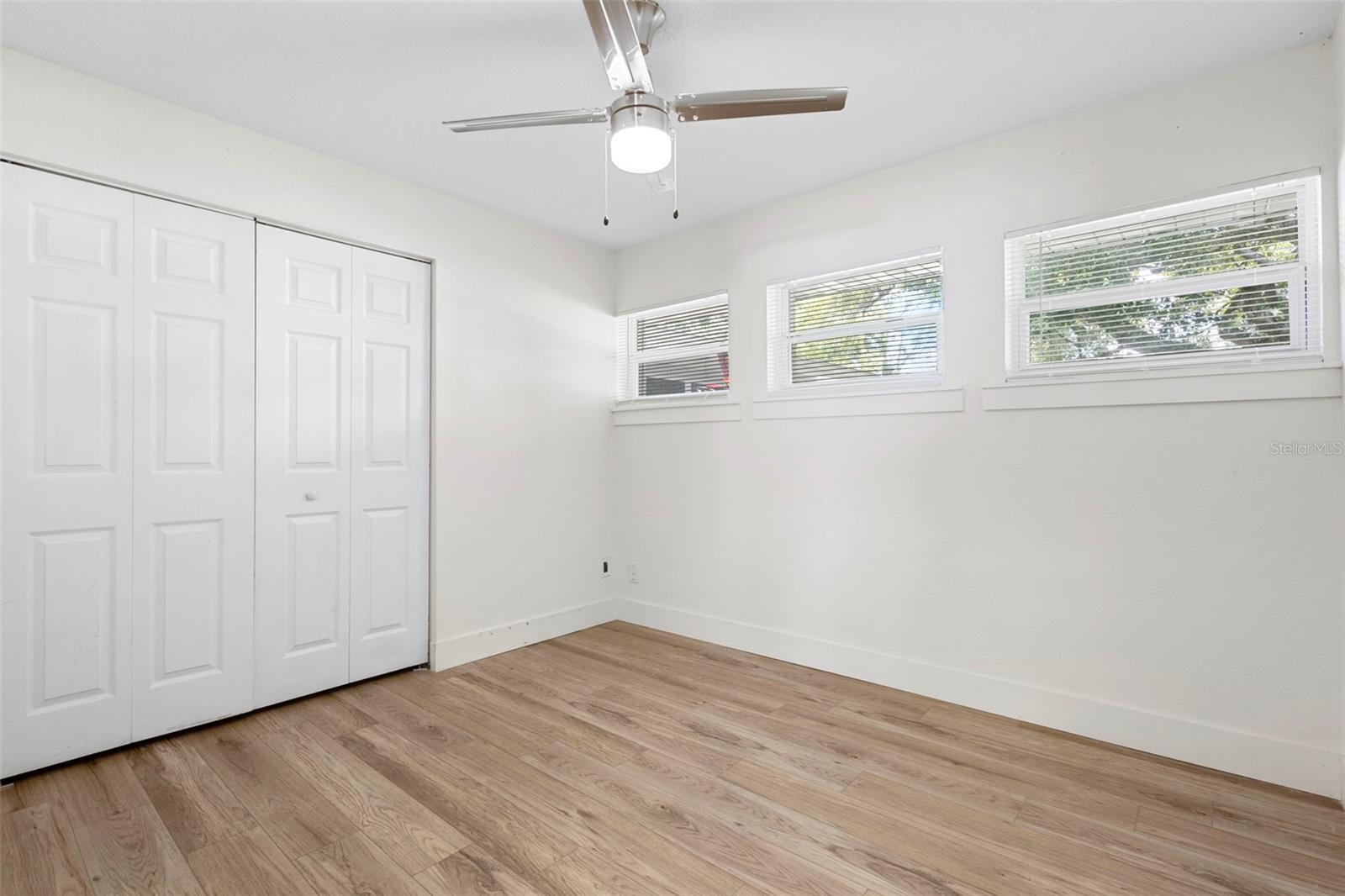 Image 23 of 40 For 5312 Newhall Avenue