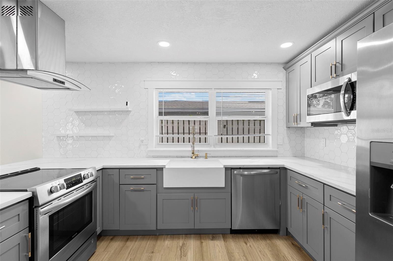Image 5 of 40 For 5312 Newhall Avenue