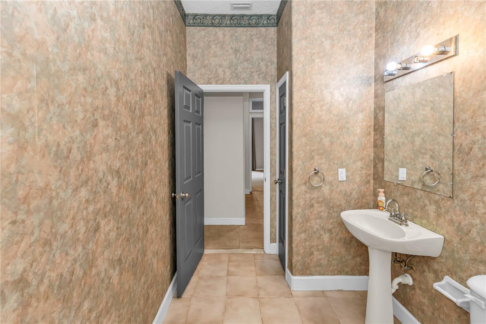 Image 24 of 40 For 2250 Wilmhurst Road