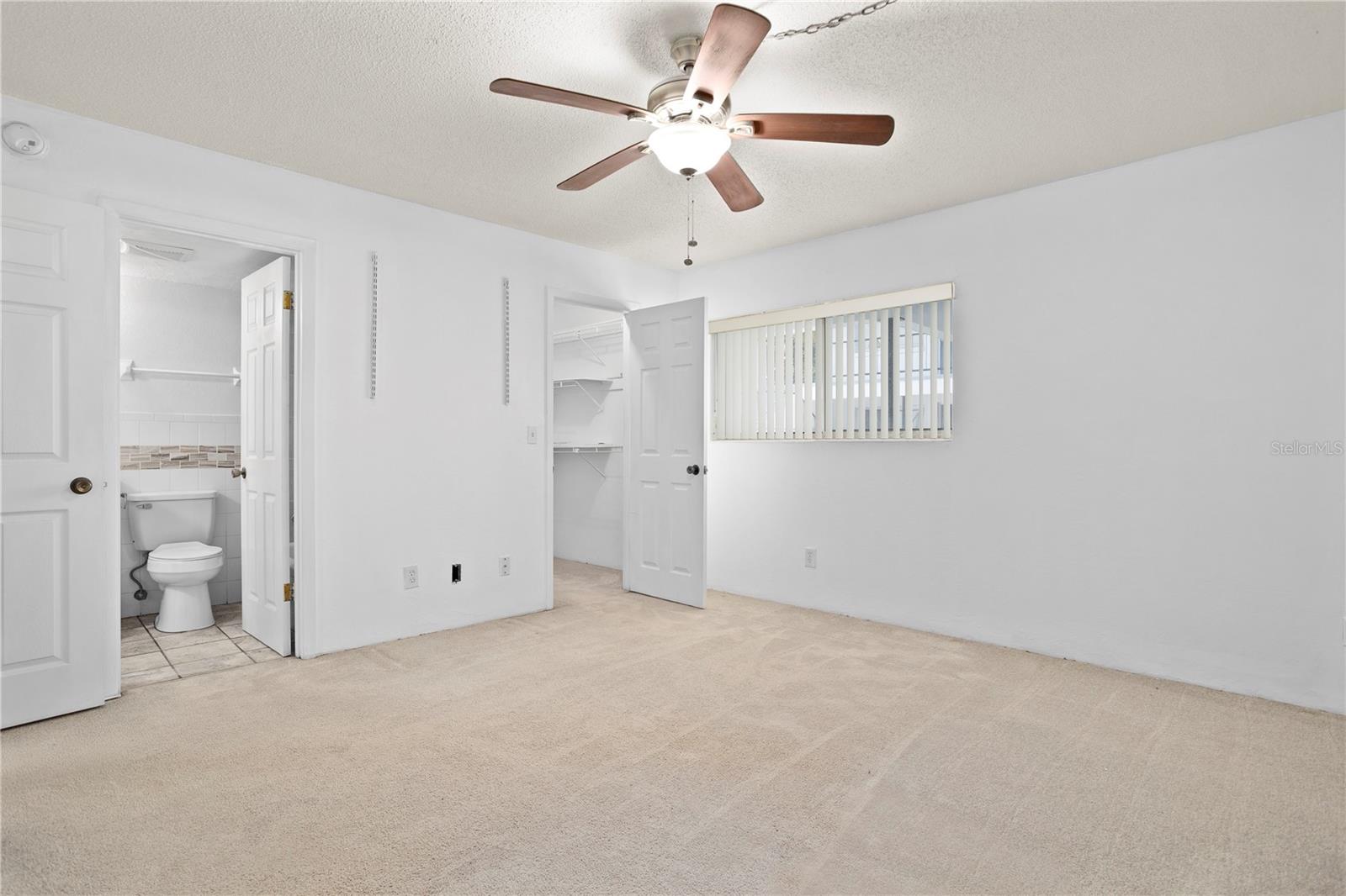 Image 11 of 33 For 303 Ridge Boulevard 110