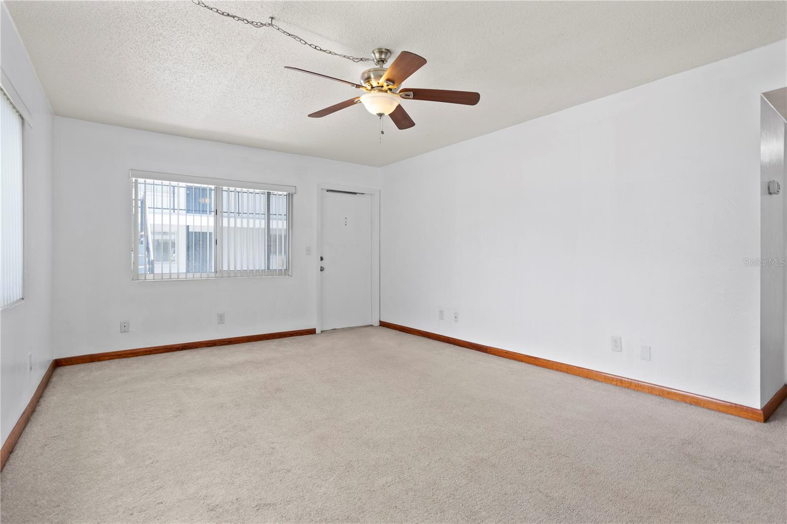 Image 17 of 33 For 303 Ridge Boulevard 110