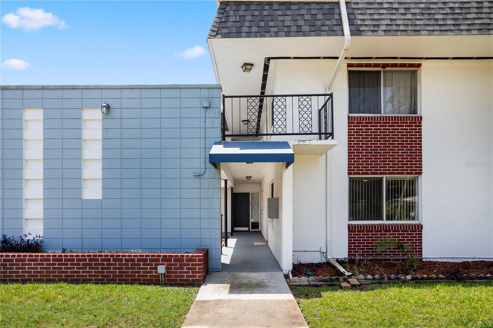 Image 2 of 33 For 303 Ridge Boulevard 110