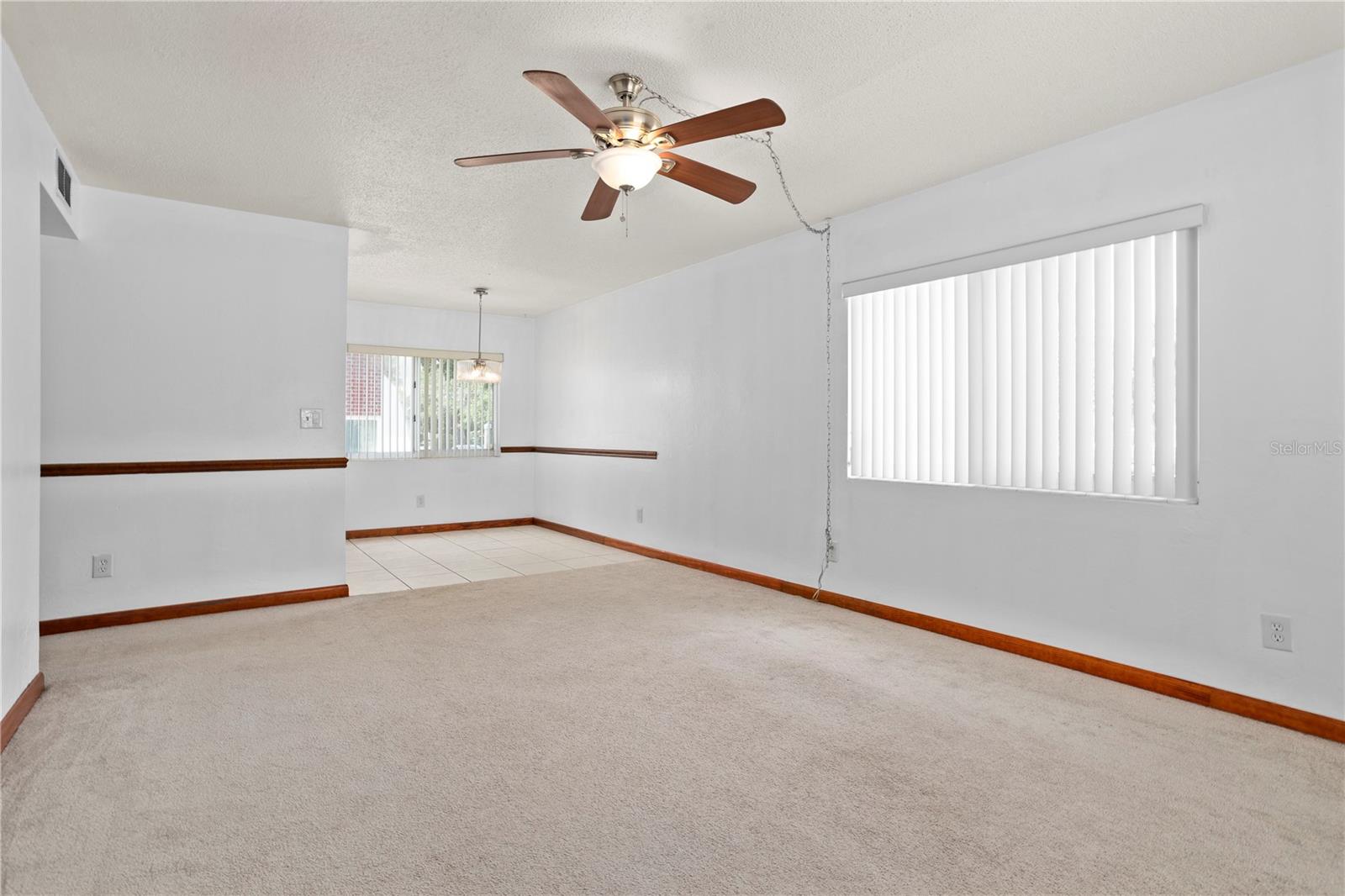 Image 20 of 33 For 303 Ridge Boulevard 110