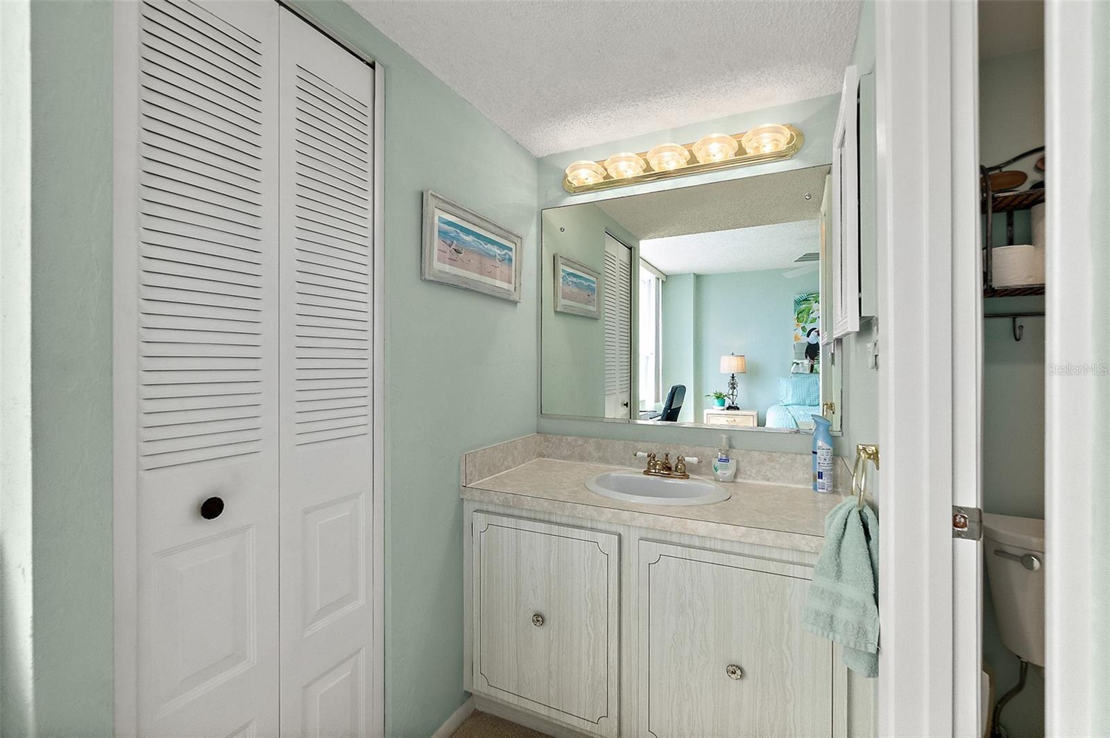 Image 32 of 44 For 2987 Atlantic Avenue B060