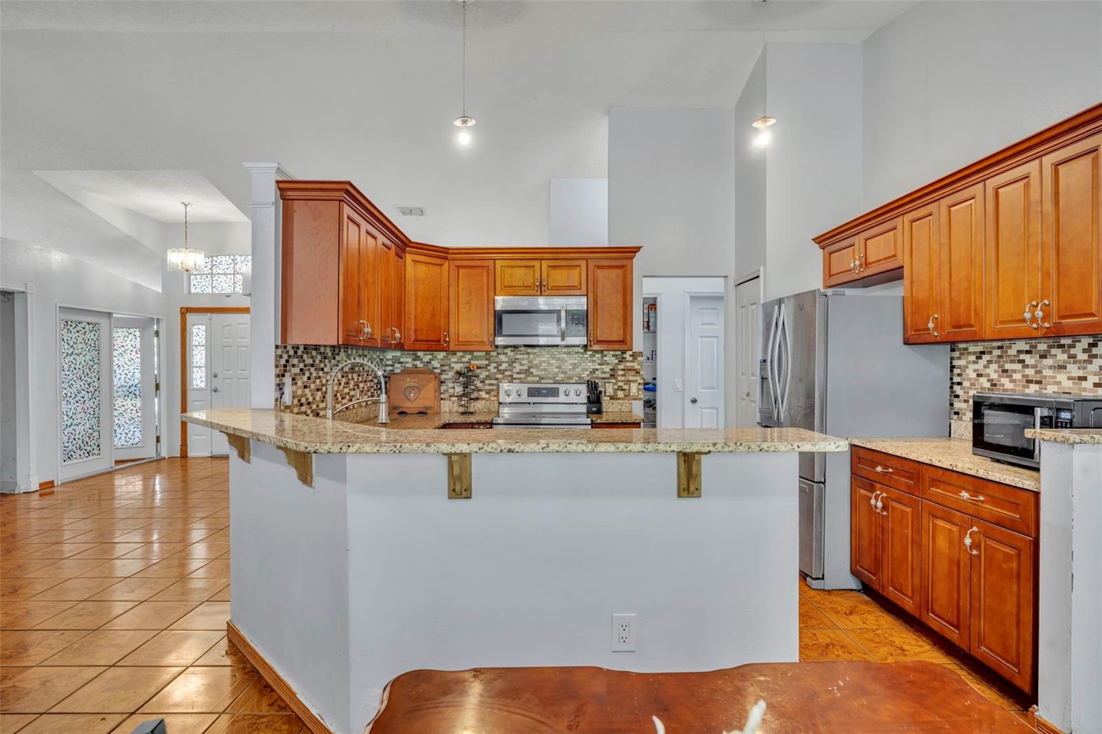 Image 14 of 39 For 725 9th Street