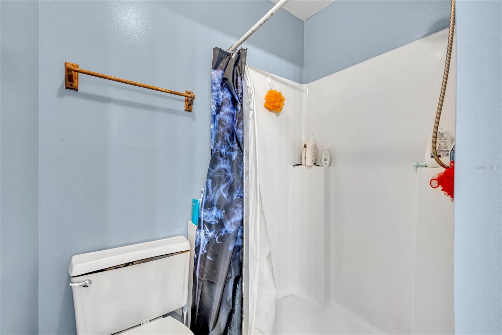 Image 24 of 39 For 725 9th Street