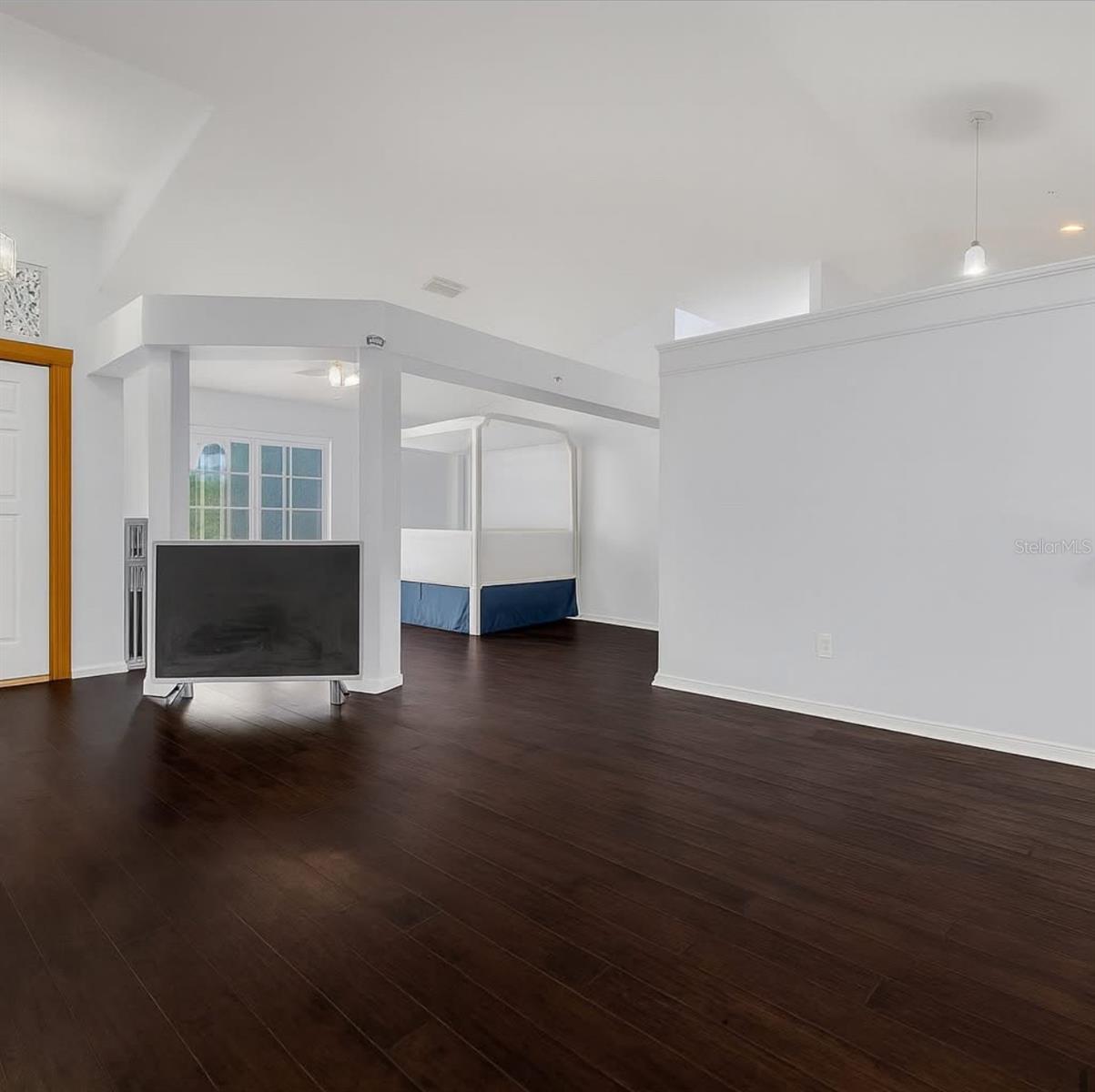 Image 42 of 43 For 725 9th Street