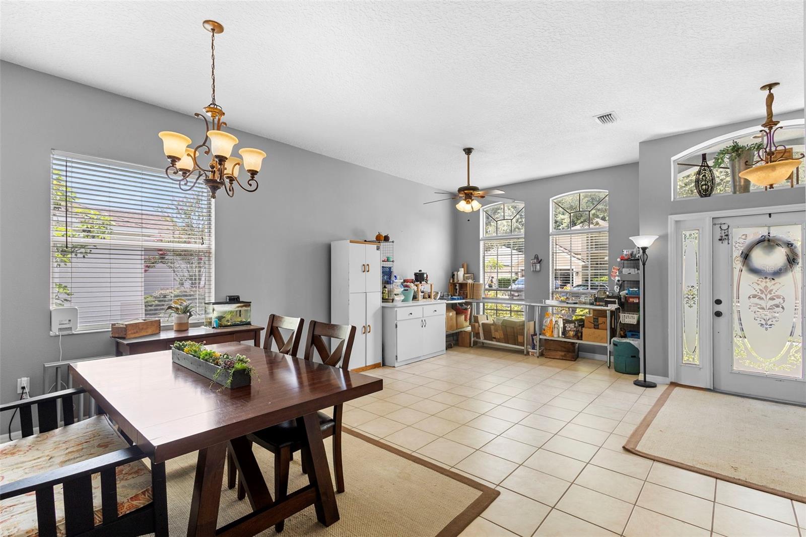 Image 4 of 38 For 142 Spring Glen Drive
