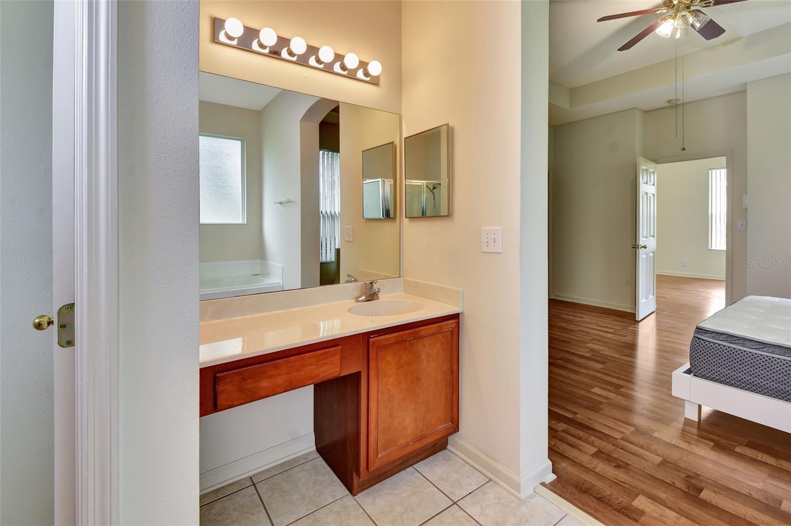 Image 12 of 29 For 105 Ridgeway Boulevard