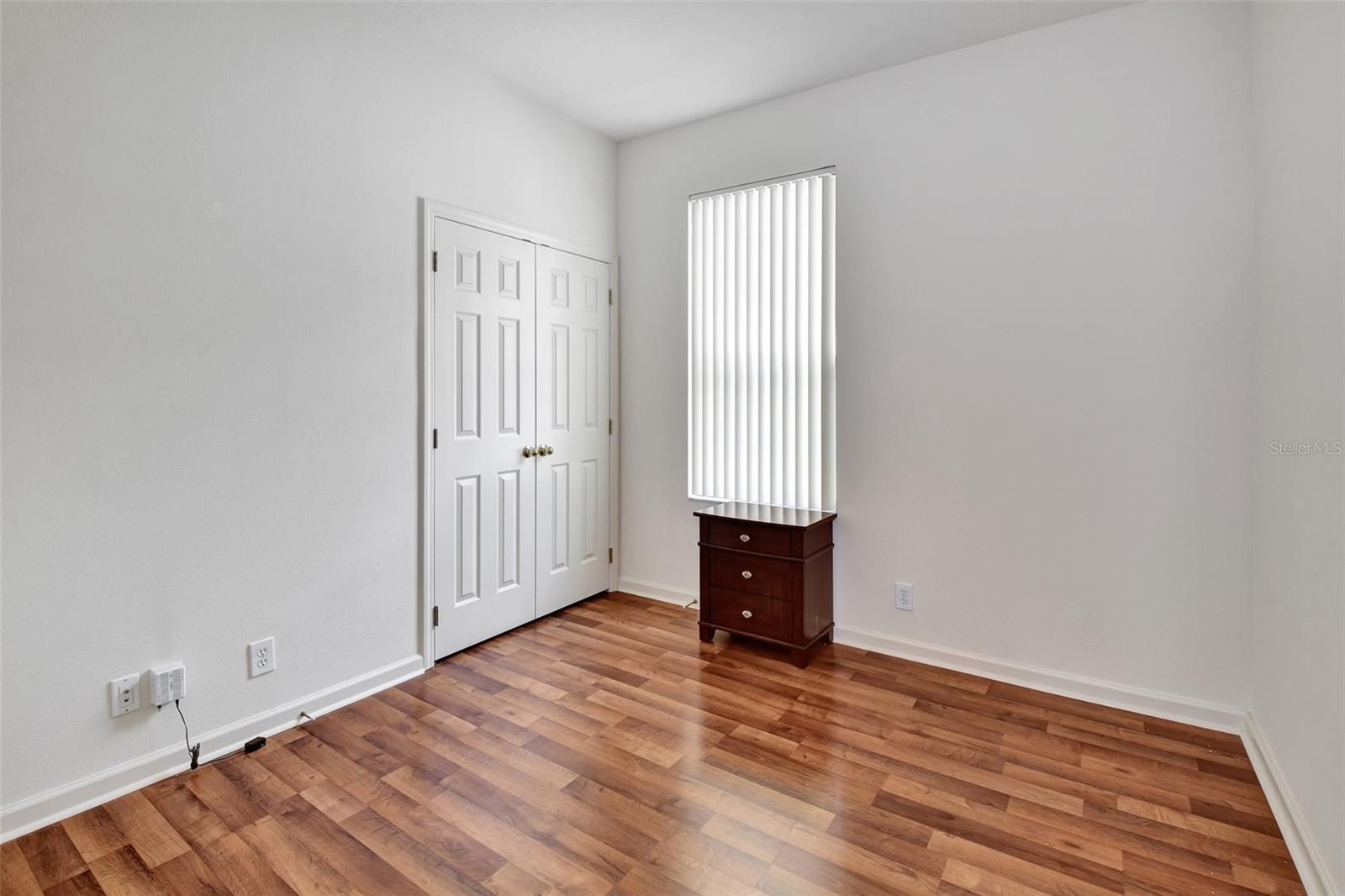 Image 14 of 29 For 105 Ridgeway Boulevard