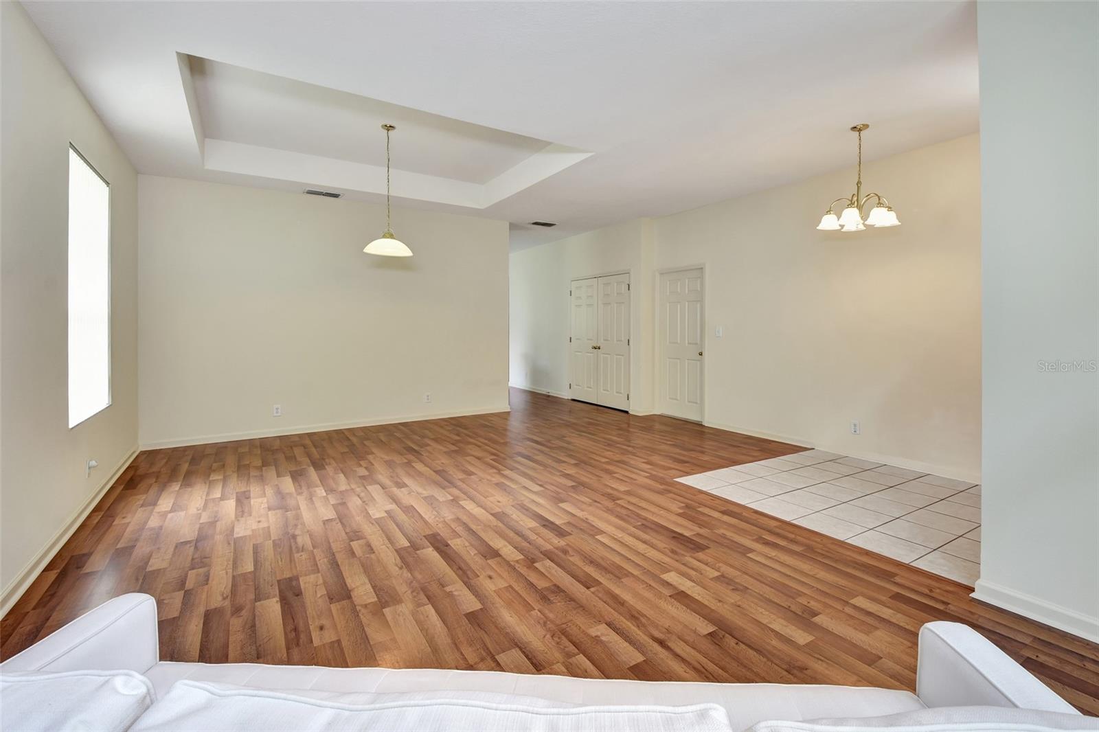 Image 3 of 29 For 105 Ridgeway Boulevard