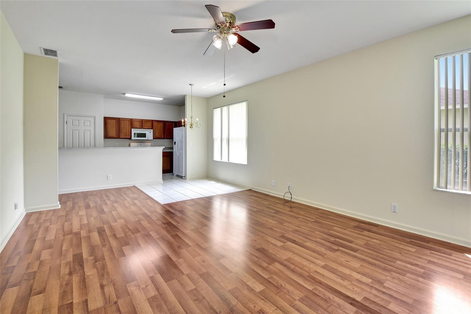 Image 6 of 29 For 105 Ridgeway Boulevard