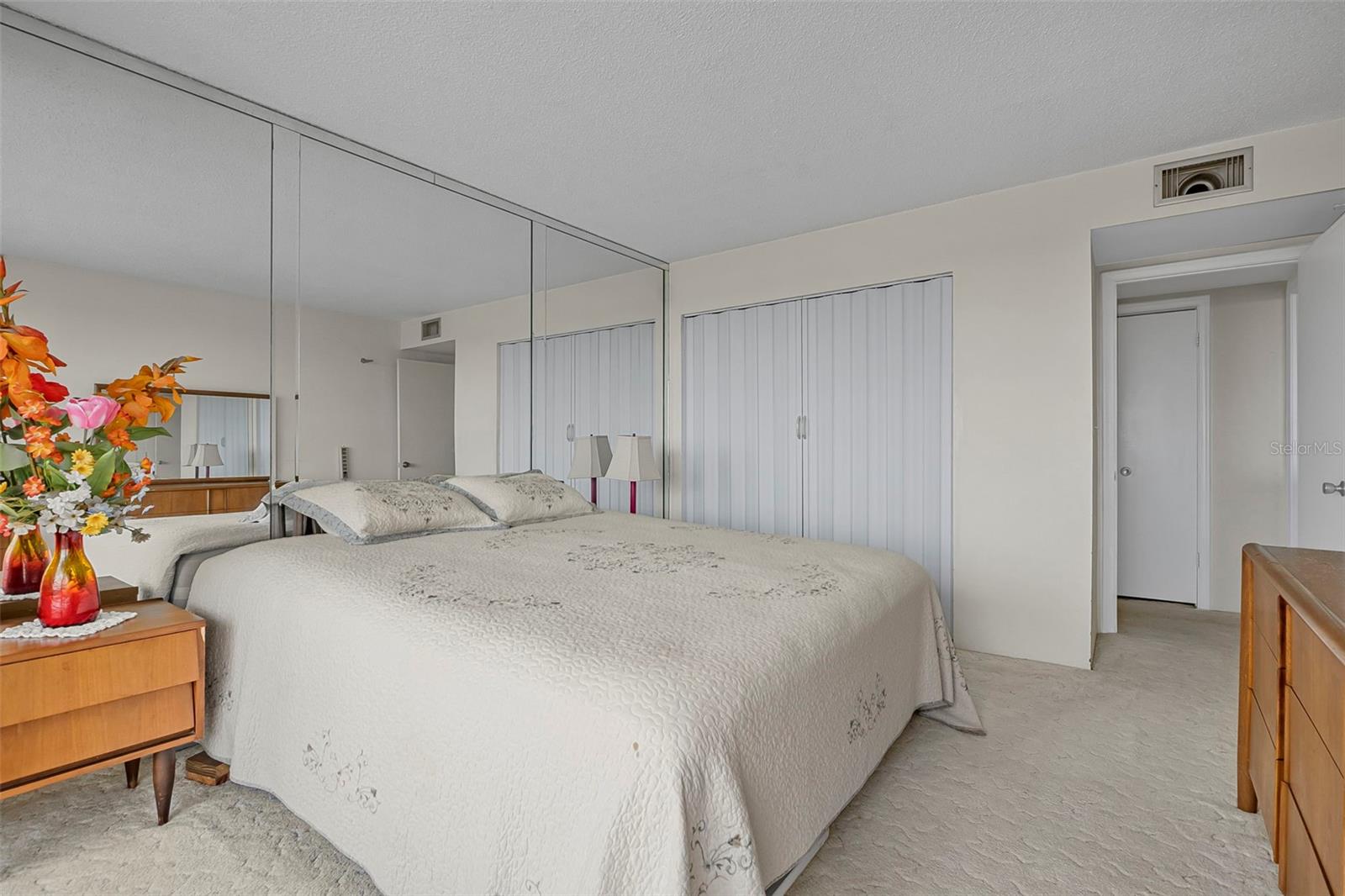 Image 10 of 55 For 2900 Atlantic Avenue 1405