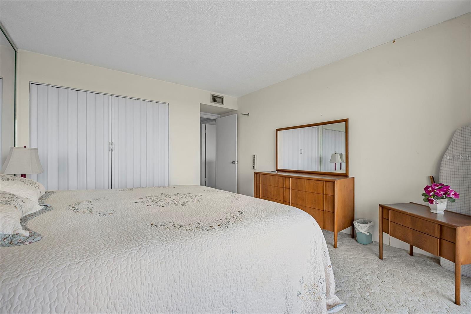 Image 11 of 55 For 2900 Atlantic Avenue 1405