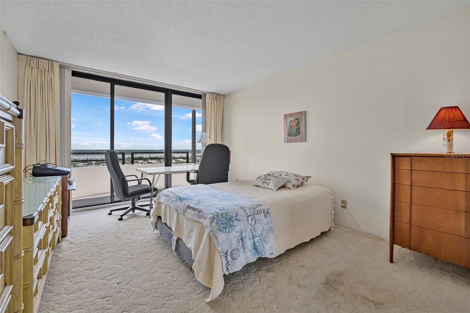 Image 13 of 55 For 2900 Atlantic Avenue 1405