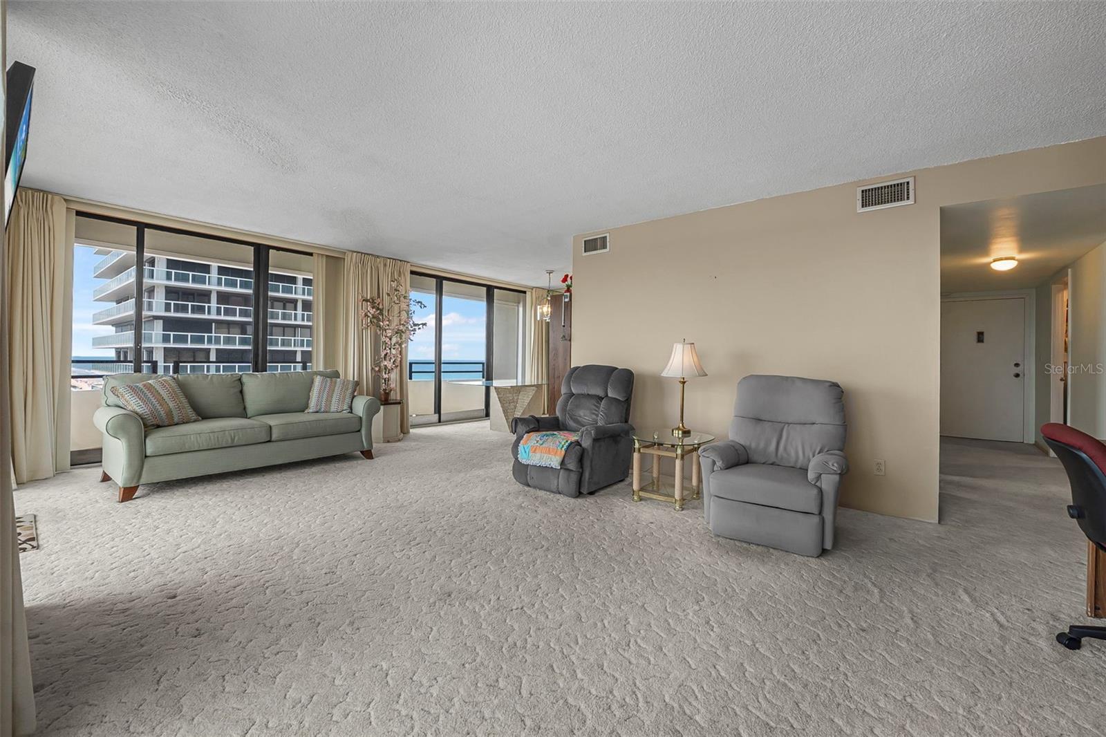 Image 18 of 55 For 2900 Atlantic Avenue 1405