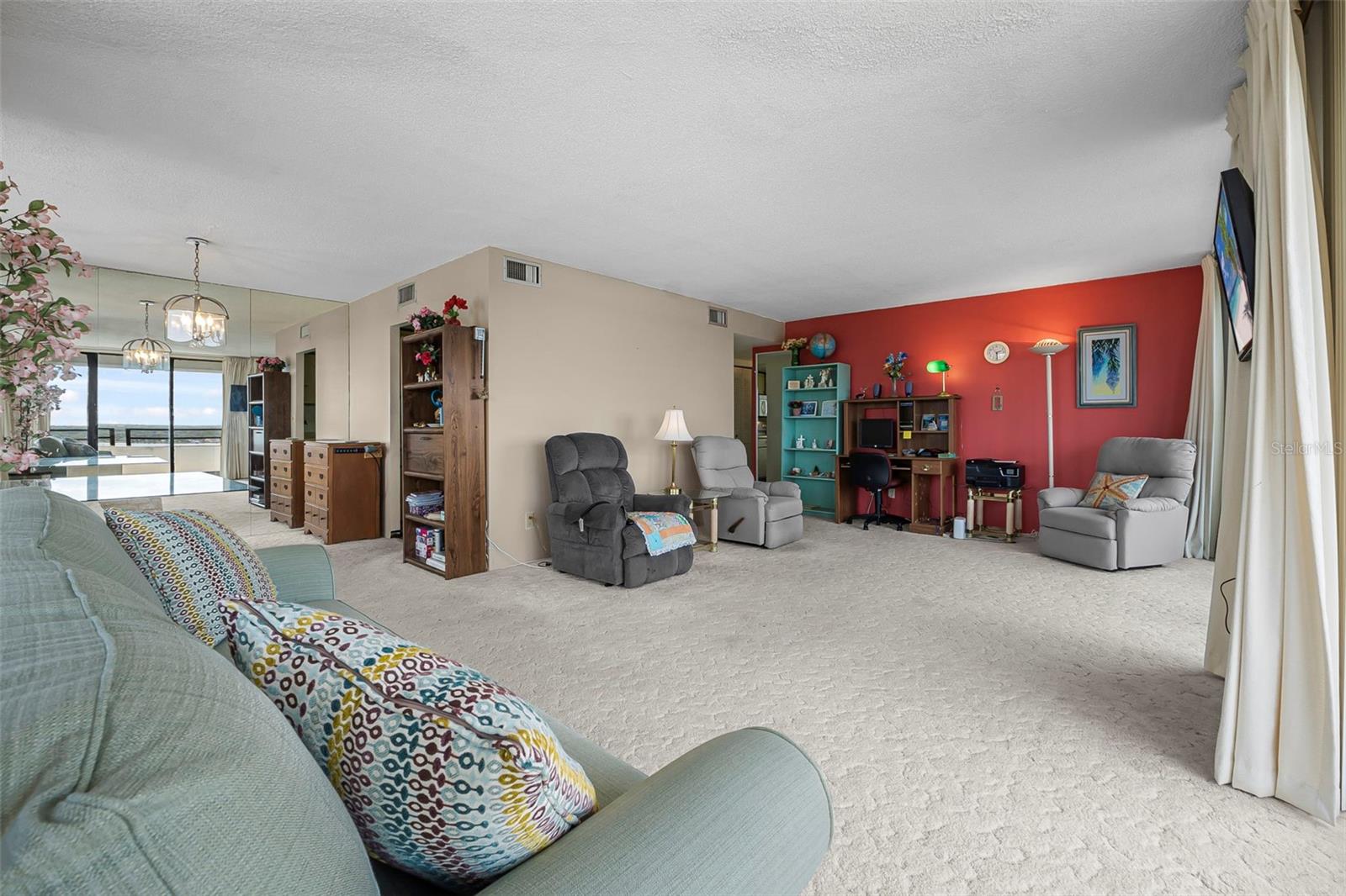 Image 19 of 55 For 2900 Atlantic Avenue 1405