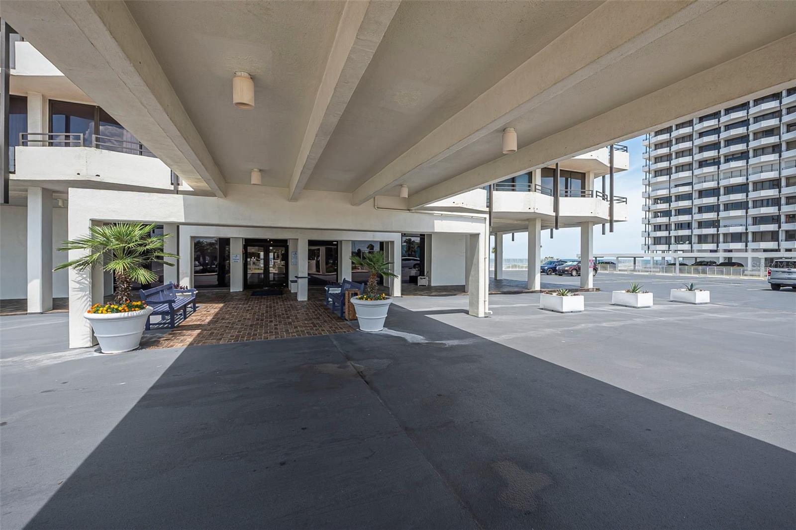 Image 41 of 55 For 2900 Atlantic Avenue 1405