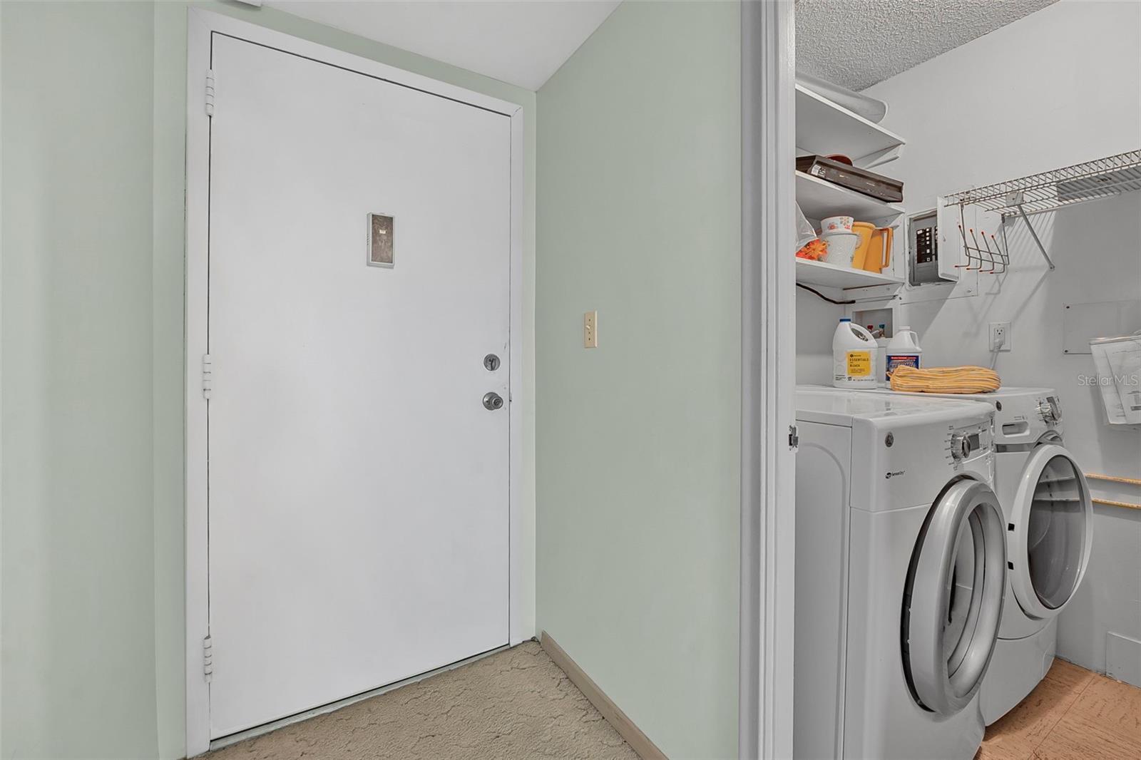 Image 6 of 55 For 2900 Atlantic Avenue 1405