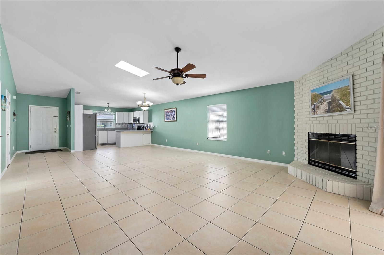 Image 5 of 42 For 1467 Bay Grove Drive