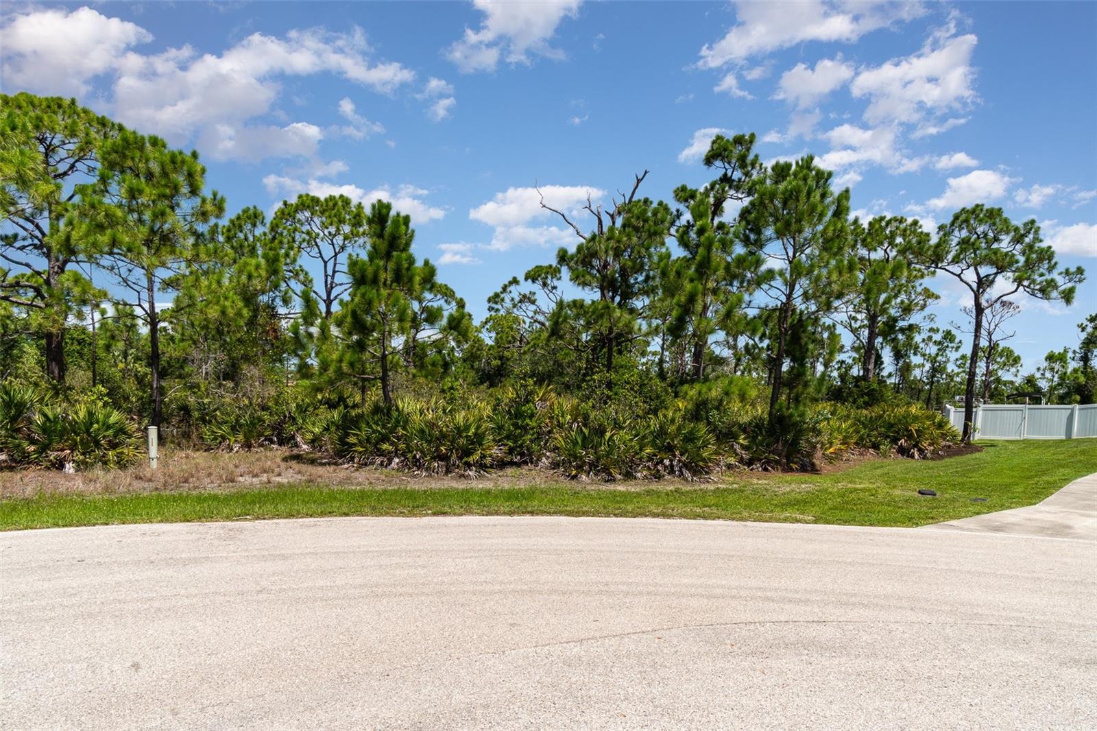 Image 7 of 21 For 9437 Treasure Lake Court