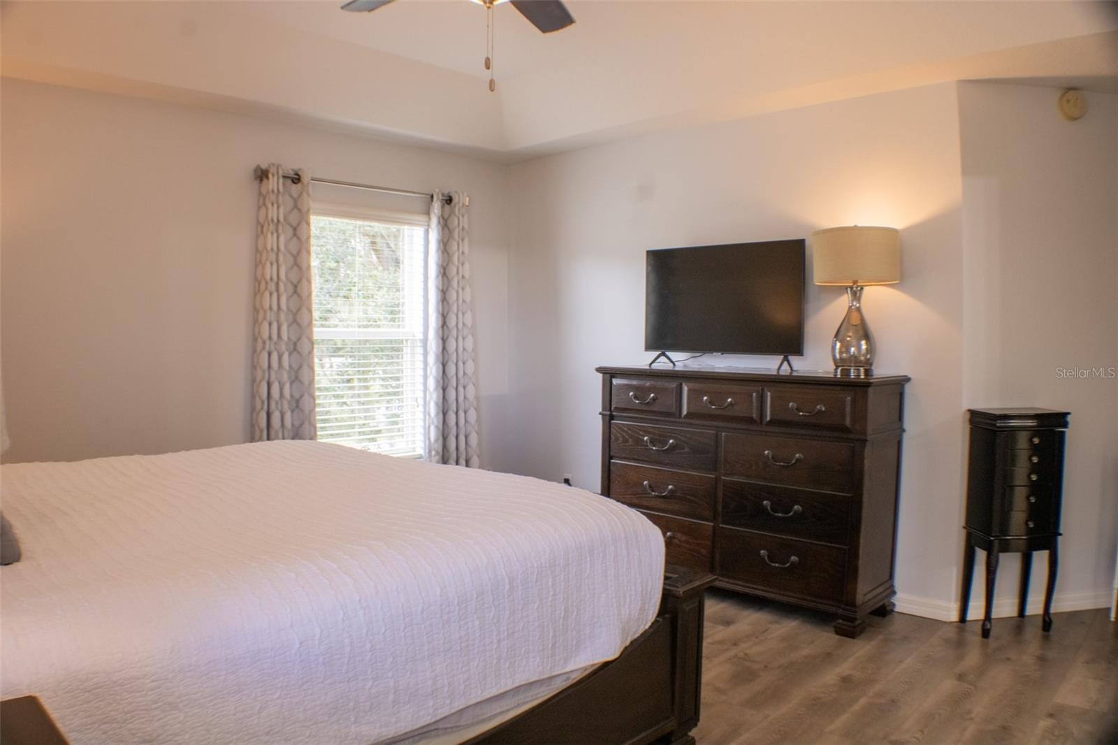 Image 21 of 41 For 2341 Betsy Ross Lane 19-c
