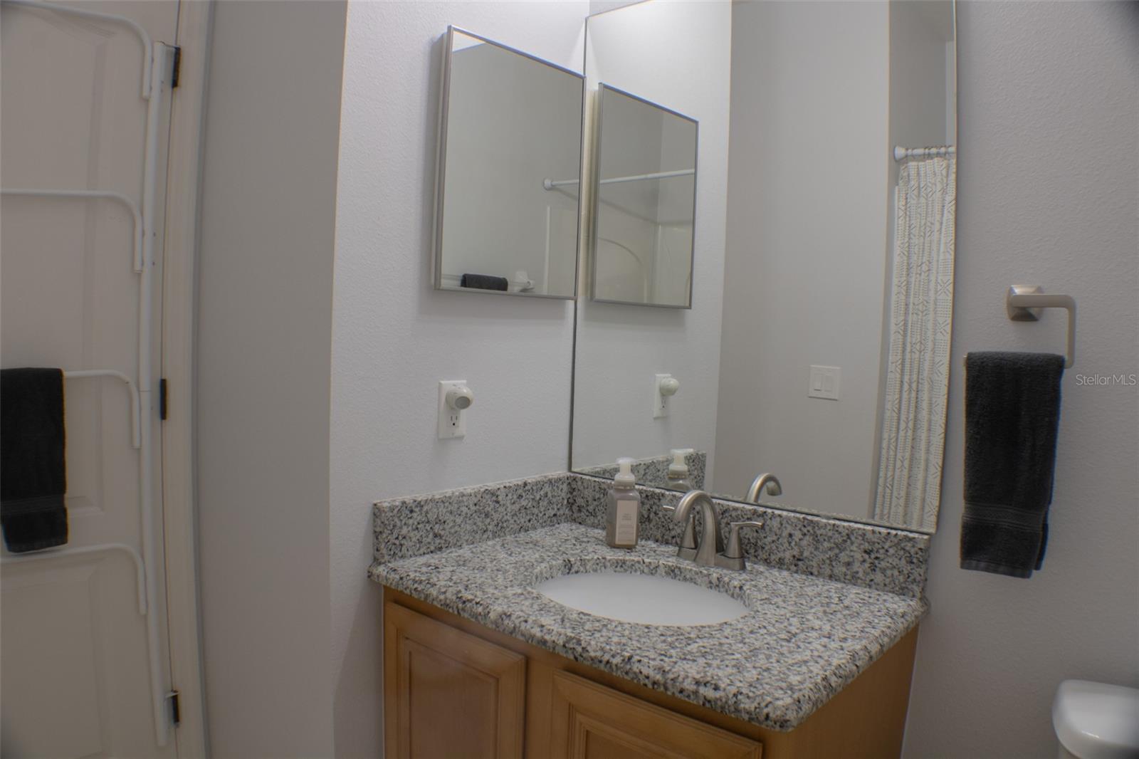 Image 27 of 41 For 2341 Betsy Ross Lane 19-c