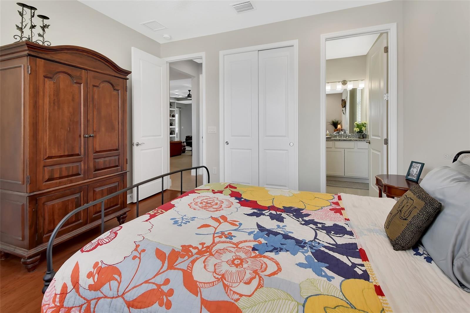 Image 20 of 56 For 1070 Victoria Hills Drive S