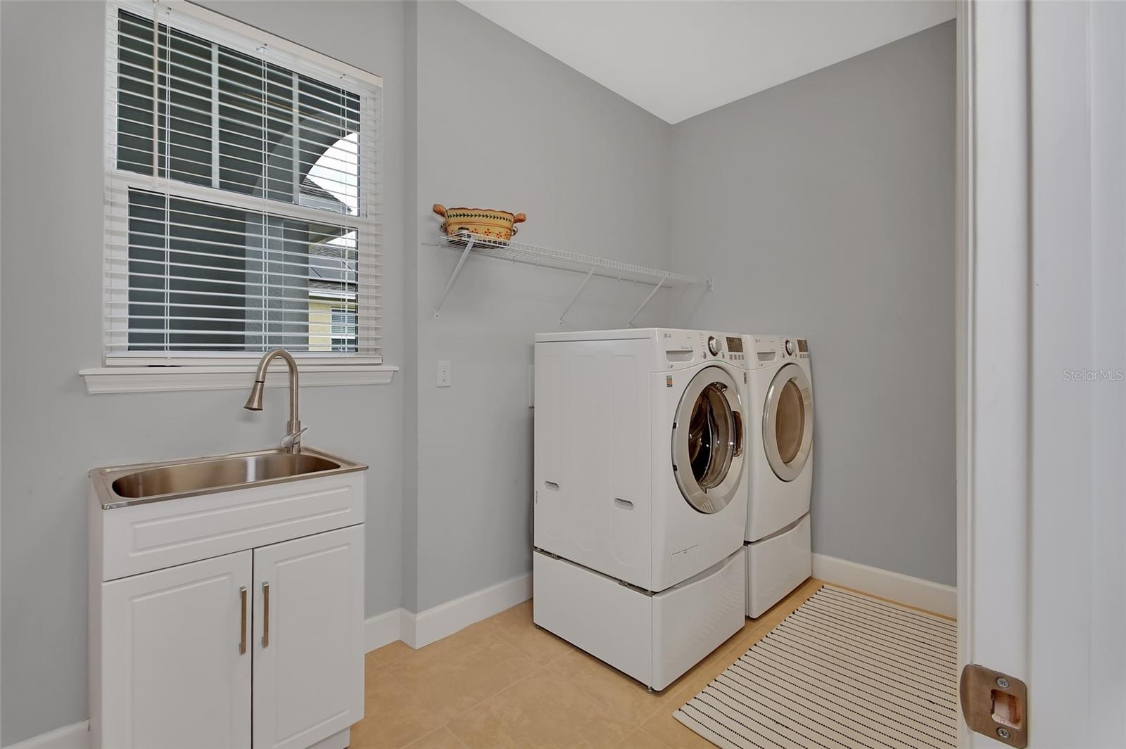 Image 31 of 56 For 1070 Victoria Hills Drive S