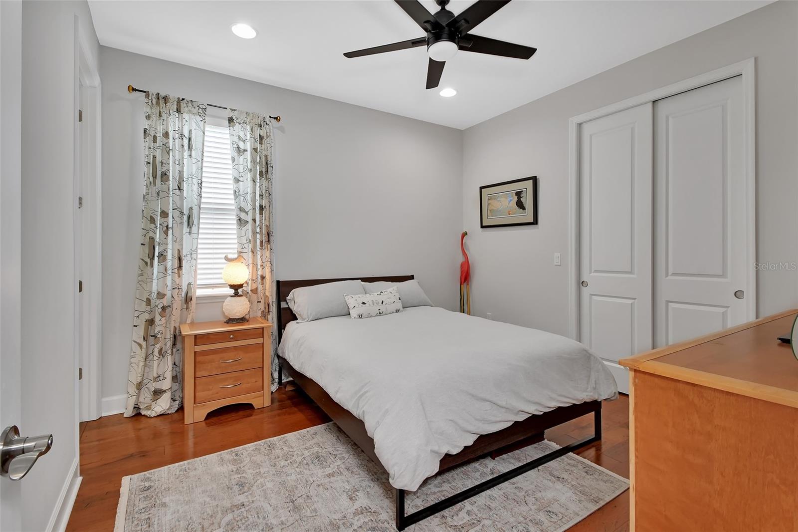 Image 32 of 56 For 1070 Victoria Hills Drive S