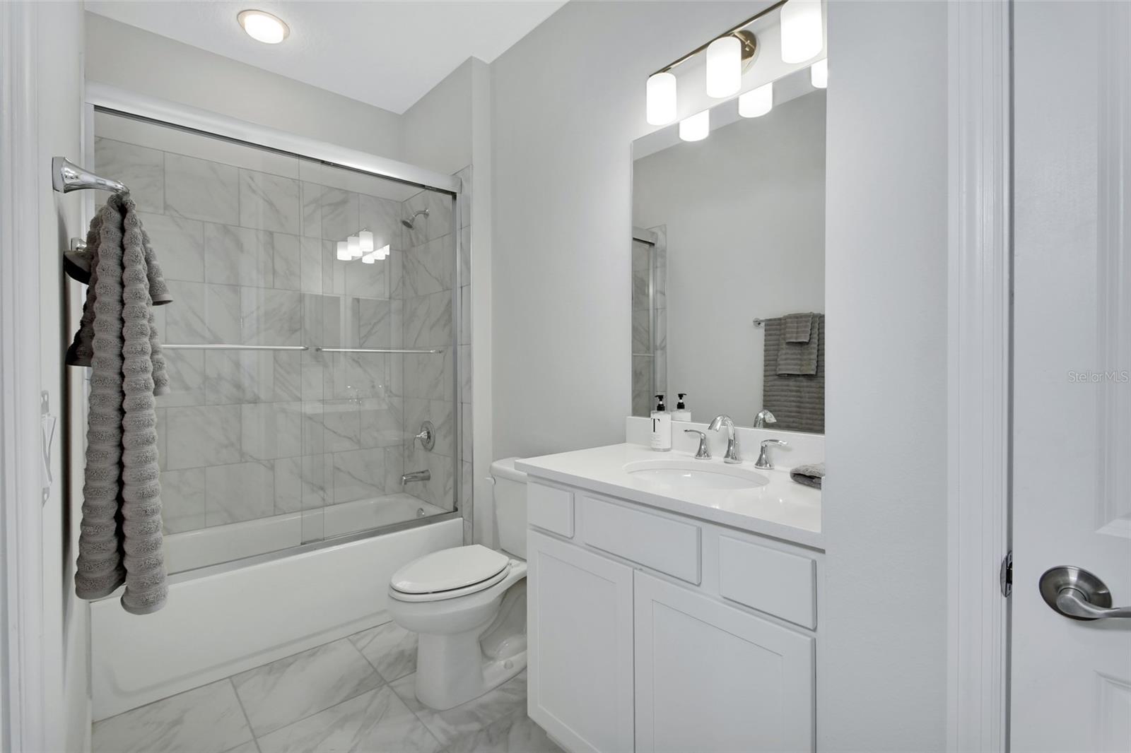 Image 34 of 56 For 1070 Victoria Hills Drive S
