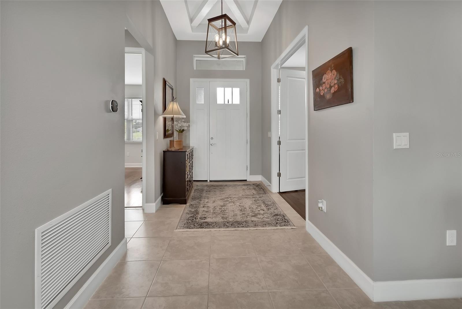 Image 6 of 56 For 1070 Victoria Hills Drive S