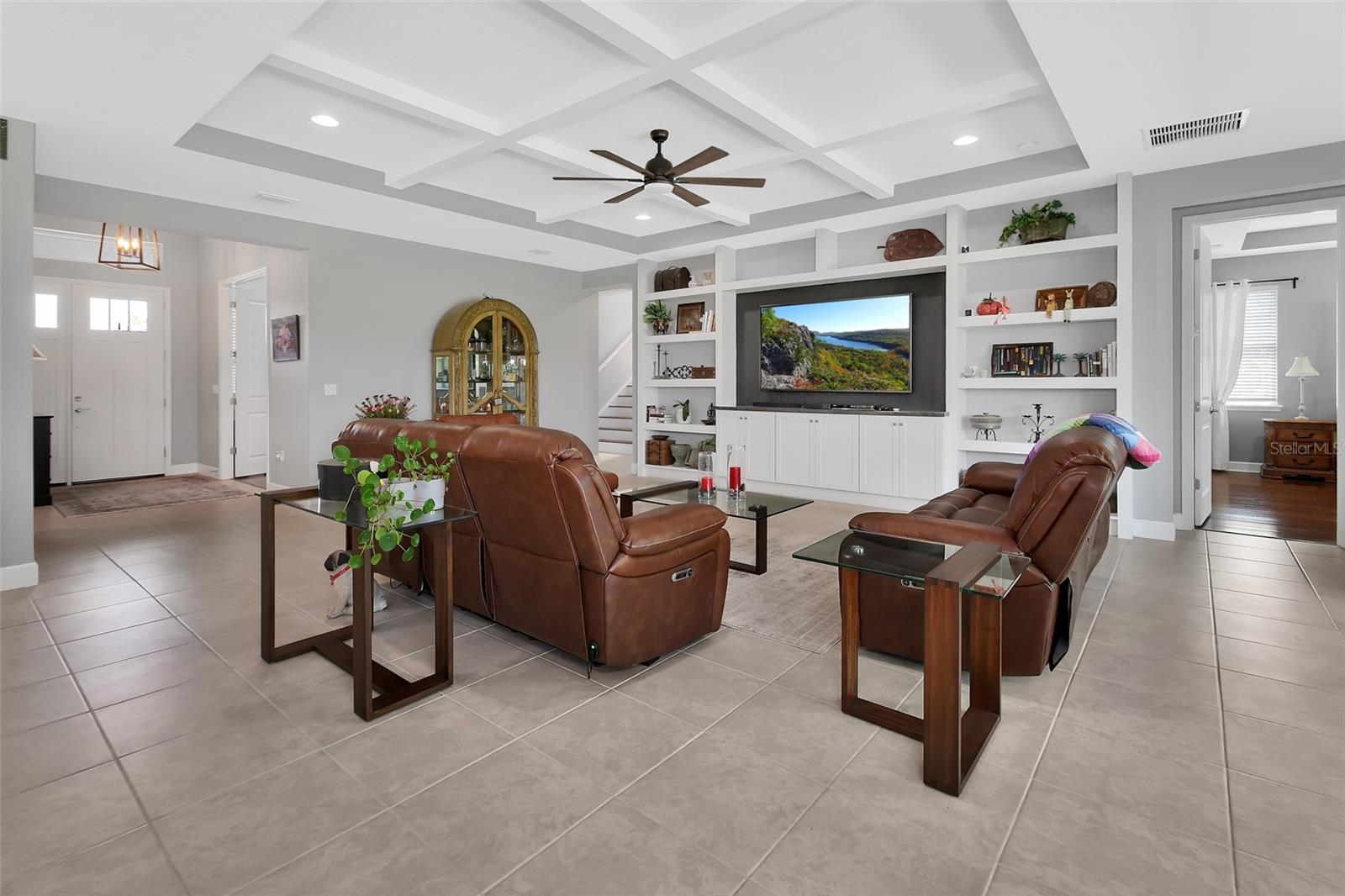 Image 7 of 56 For 1070 Victoria Hills Drive S