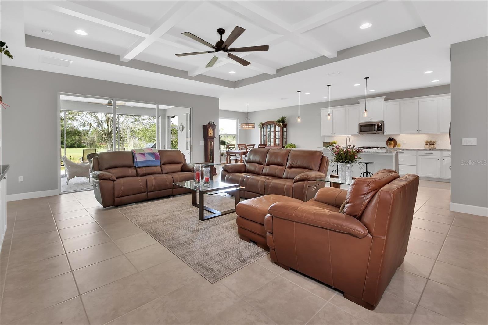 Image 9 of 56 For 1070 Victoria Hills Drive S
