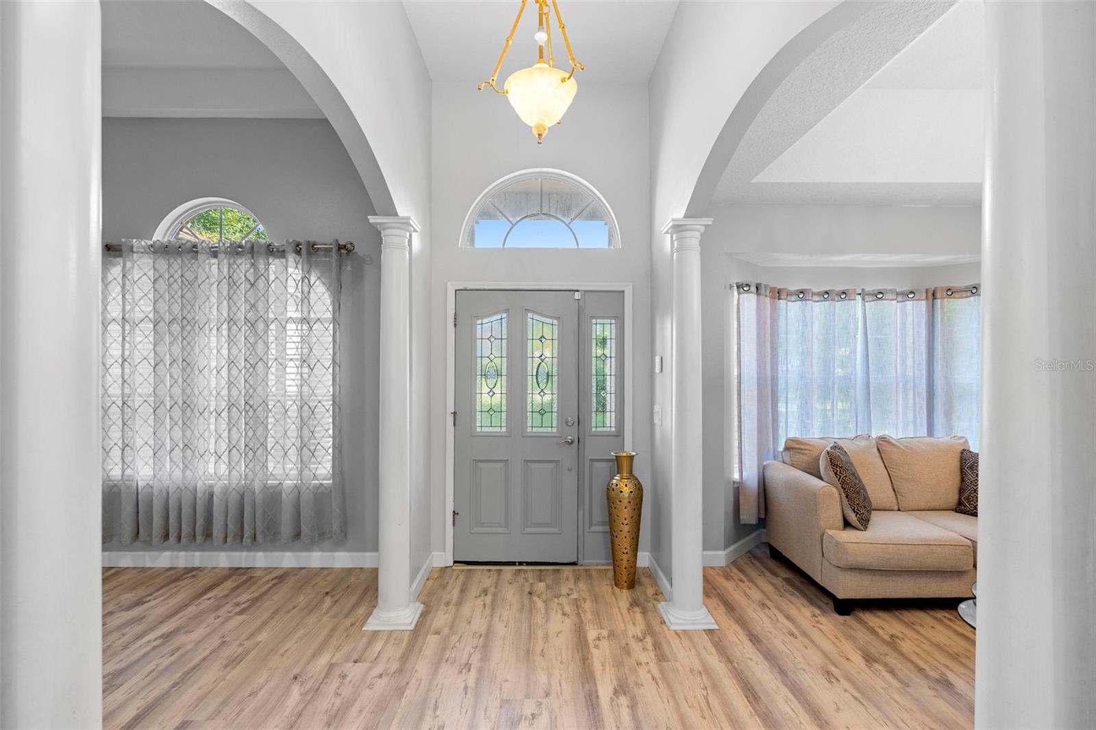 Image 41 of 46 For 380 Glen Abbey Lane